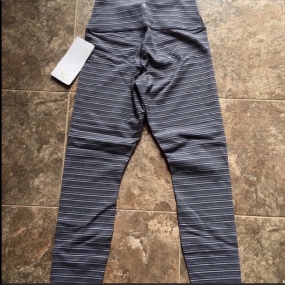 Lululemon High Times Pant size 6 - Picture 3 of 5